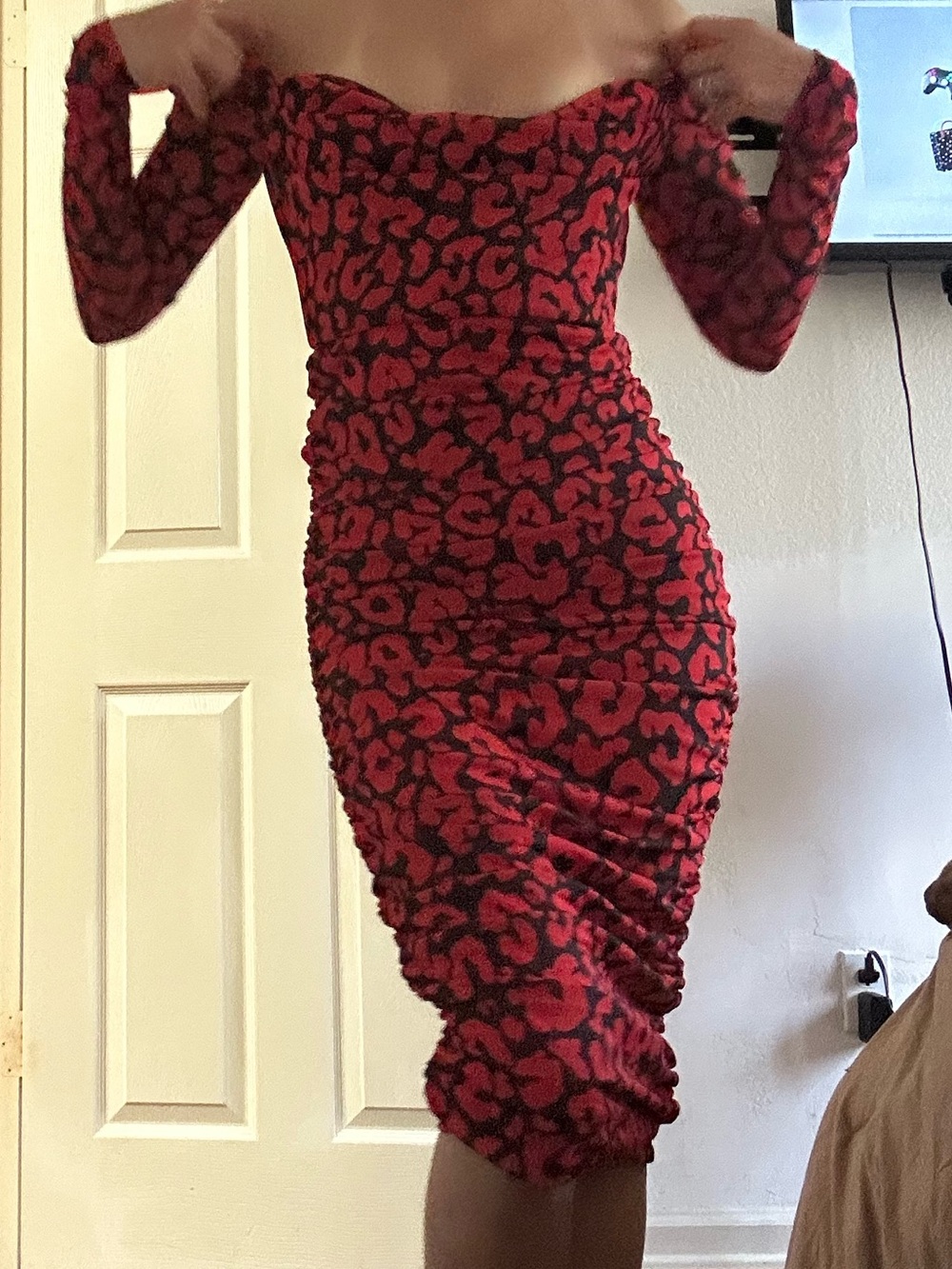 Off-Shoulder Red and Black Patterned Bodycon Dress